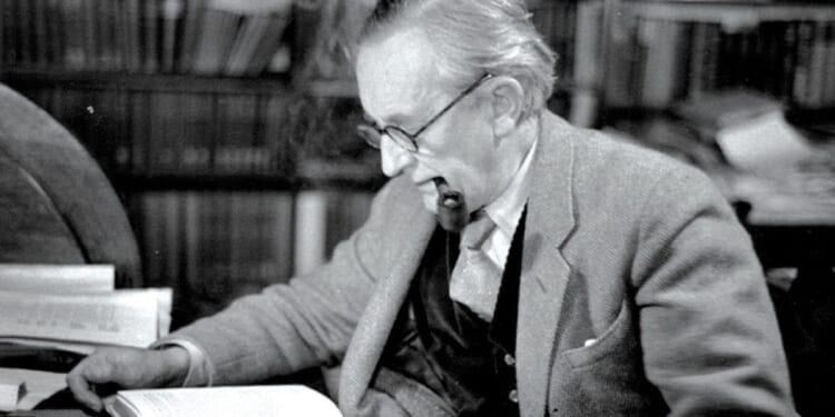 How Tolkien built worlds