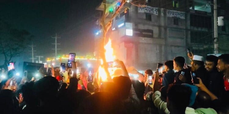 Muslim Mobs Rampage Across Bangladesh, Burn Hindu Man for 'Blasphemy'