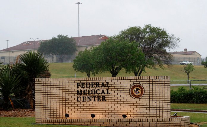 The front entrance of the Federal Medical Center prison in Fort Worth, Texas.
