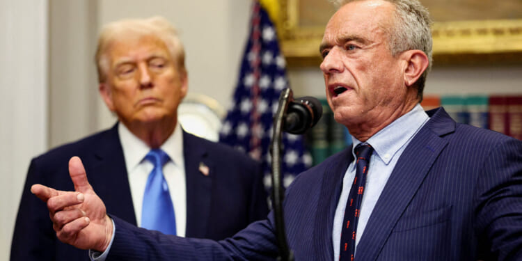 Mixed Vaccine Messages Threaten Trump’s Agenda and Republicans’ Electoral Outlook