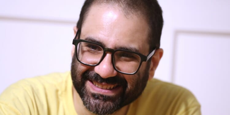 UK government squirms after repatriating anti-Semitic activist