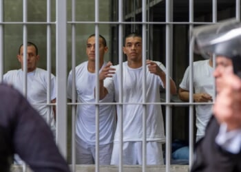 '60 Minutes' correspondent rips 'political' decision to pull CECOT segment