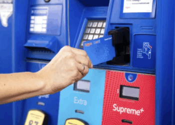 Cheapest national average price for regular gas at Christmas since 2020