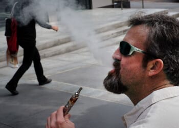 Chinese vape imports surge despite crackdown