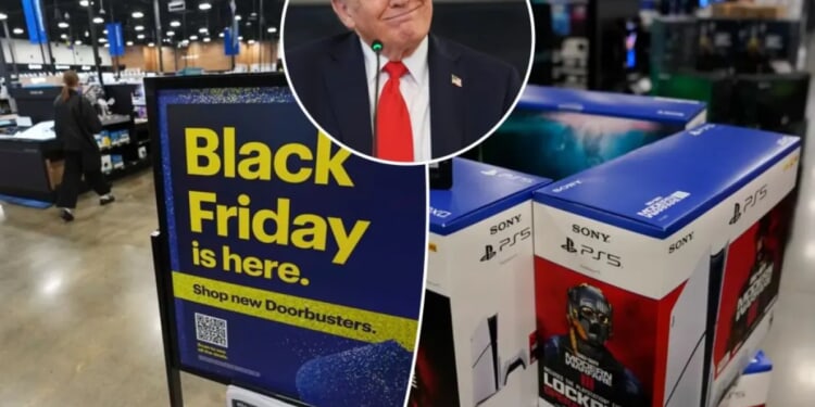 Consumers love Trump’s economy as holiday spending soars to record highs