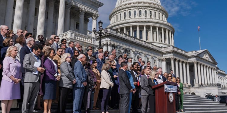 Democrats head into 2026 with confidence as GOP self-sabotages