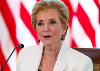 Education Department flags schools as 'lower earnings'