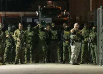 Facing appeals loss, activists withdraw suit that had frozen ICE