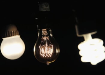 Illinois’ compact fluorescent bulb ban begins to take effect