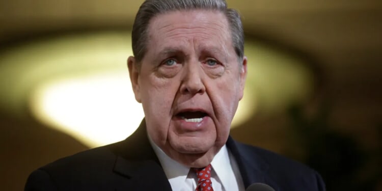 Jeffrey R. Holland, next in line to lead Church of Jesus Christ of Latter-day Saints, dies at 85