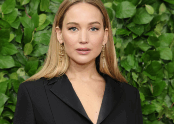 Jennifer Lawrence admits she can't separate her politics from movies: 'That's how I'm digesting the world'