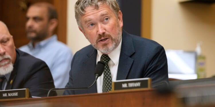 Massie introduces bill to end US membership in NATO