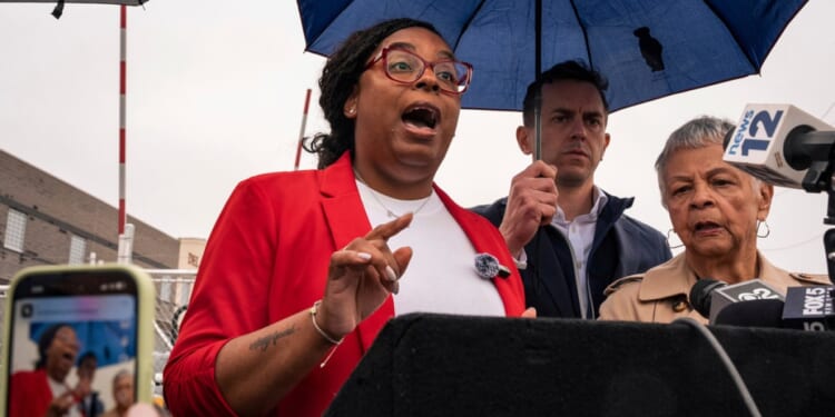 McIver calls for ICE facility to shut down after 'traumatic' center tour