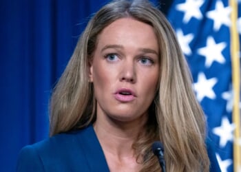 NJ twins arrested for threatening to kill immigration officials