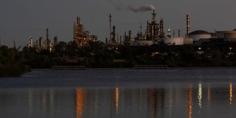 Oil prices will go down but won't collapse