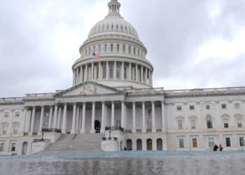 Poll finds every major political figure underwater in approval