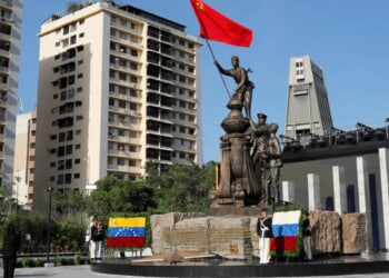 Russia warns US against intervention in Venezuela: 'Fatal mistake'