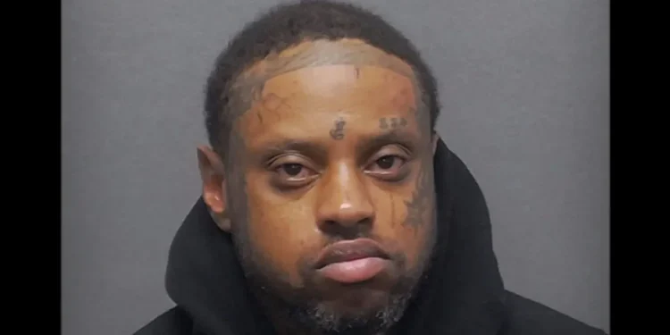 Texas crook with 37 prior arrests gets released from jail, cuts off ankle monitor, then steals over $200K in jewelry: Cops
