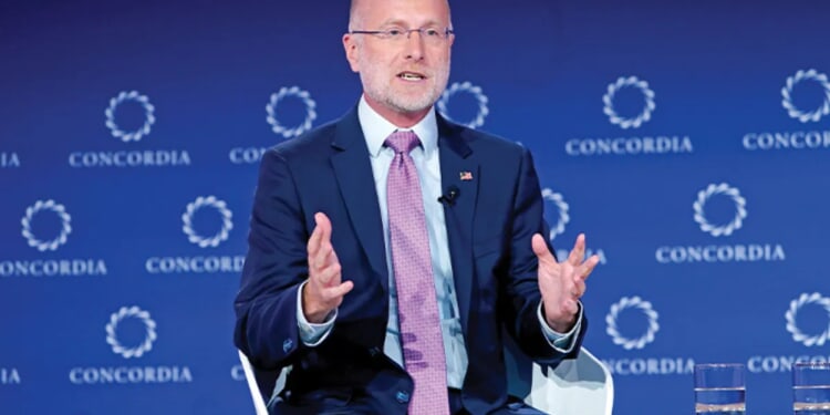 The FCC should conservative broadcasters compete