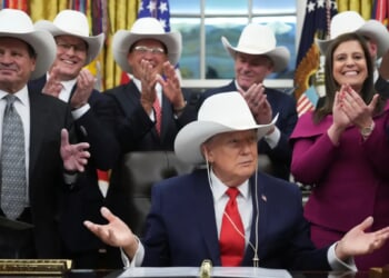 Trump dons cowboy hat with 'Miracle on Ice' Olympic hockey team