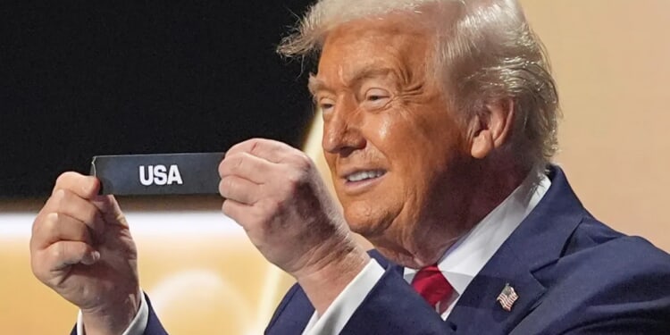 Trump given week of wins and fake scandal: White House Report Card