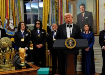 Trump presents medals to Kennedy Center honorees in Oval Office