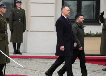 US offers to hold peace talks with Ukraine and Russia: Zelensky