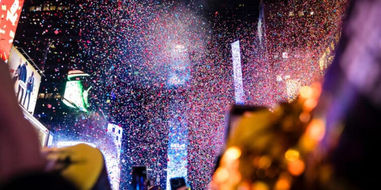 WATCH LIVE: New Year’s Eve ball set to drop in Times Square