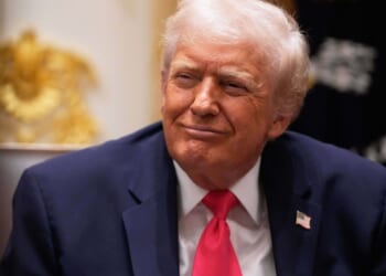 Who qualifies for contributions of $1,000 or $250 to their Trump account?