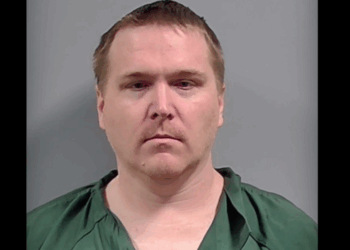 US postal worker allegedly thinks kid on scooter is making off with just-delivered package — then stupidity kicks in