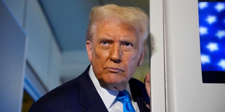 Black day for BlackRock?Trump wants to ban institutional investors from purchasing single-family homes