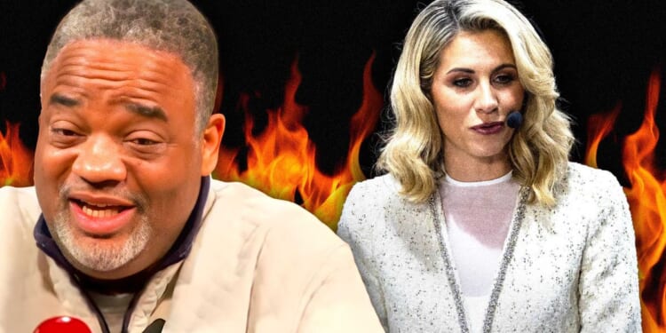 Racial double standard? White QB under fire for snubbing female reporter