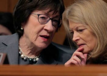 5 Republicans defy Trump, join Democrats to advance Venezuela war powers resolution