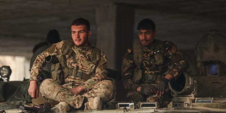 US struggles to rein in Syrian allies as Kurds and government come to blows