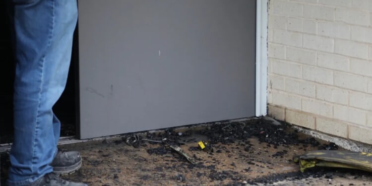 Suspect arrested after fire burns oldest Mississippi synagogue