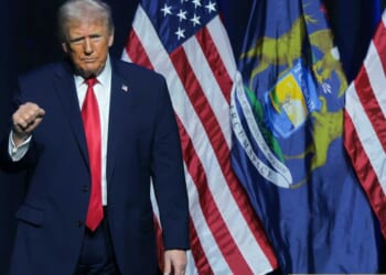 Trump says he will cut federal funds to sanctuary cities and states — beginning in 3 weeks