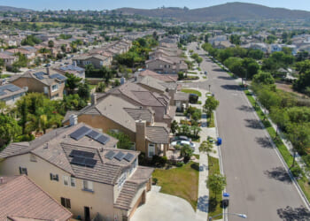 How to Alleviate the Middle-Class Crunch on Homeownership