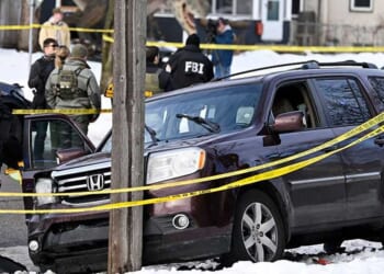 ICE officer suffered internal bleeding following Renee Good incident: Report