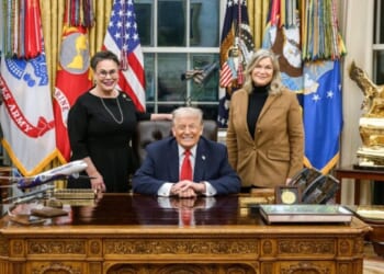 Cynthia Lummis endorses Harriet Hageman for Wyoming Senate seat