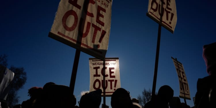 Minnesota hotels close amid ICE protests over safety concerns