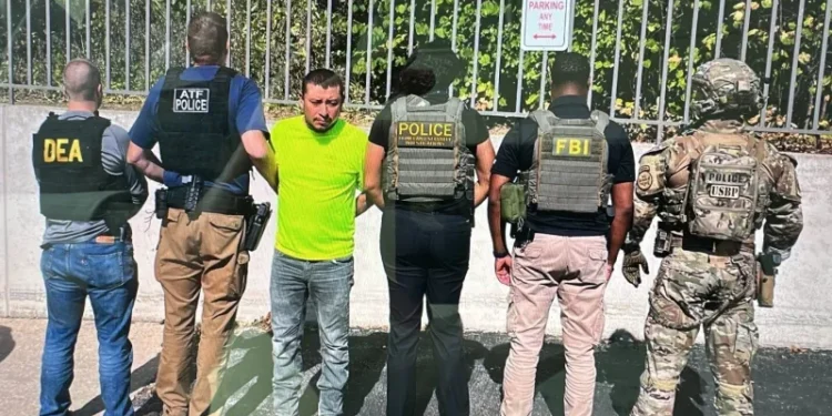 Chicago Jury Finds Gang Member Not Guilty of Putting Bounty on Border Patrol Chief