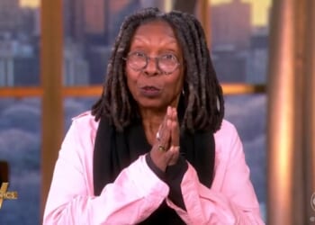 Whoopi Falsely Claims Minneapolis Residents Never Got Violent With ICE
