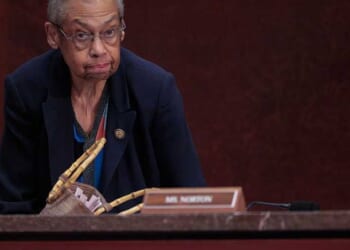 88-year-old Democrat brings campaign to a screeching halt