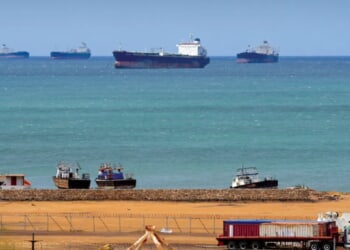 Who’s turning up for oil rig work in post-Maduro Venezuela?