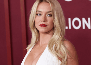 Sydney Sweeney spurns Cosmo girl's desperate 'MAGA Barbie' bait