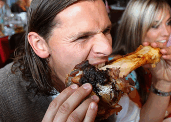 'A giant step back': Liberals rage against red meat after new food pyramid guidelines release