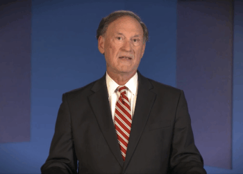 Sam Alito giving a speech.