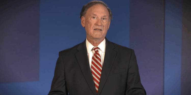 Sam Alito giving a speech.