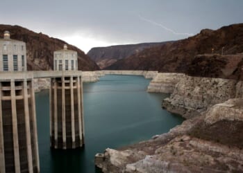 Arizona announces settlement over dairy's groundwater