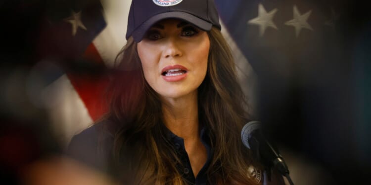 DHS sending 'hundreds' more ICE officers to Minnesota